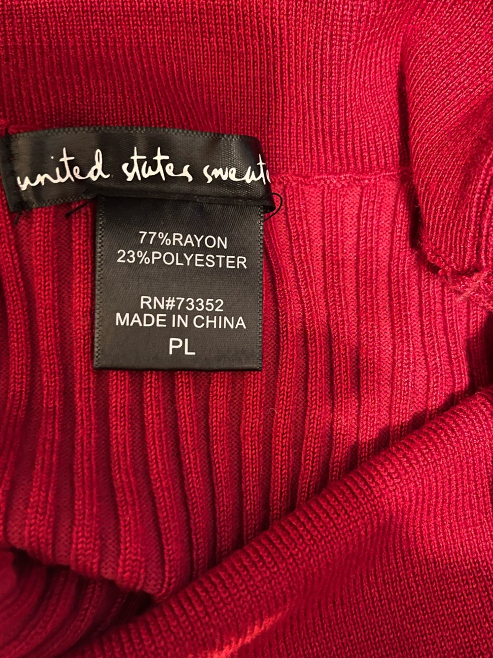 Red  Ribbed Women's Sweater - Picture 5 of 5
